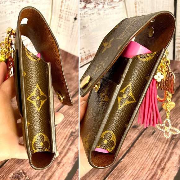 Louis Vuitton Pouch Keychain power bank - Picture 2 of 10